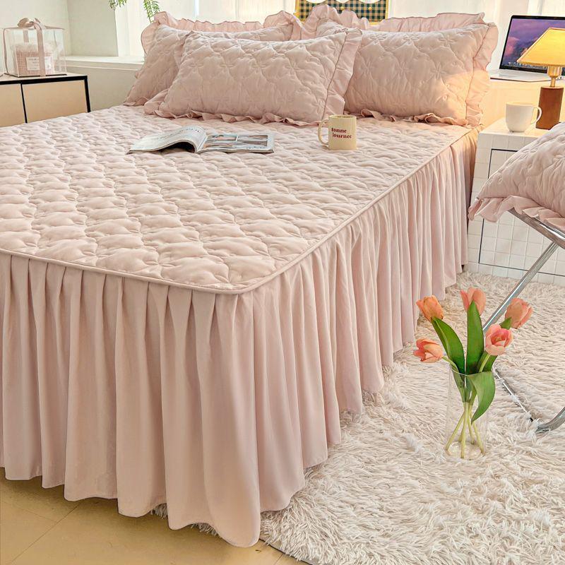 

A-class Thick Quilted Bed Skirt - Winter Dustproof Non-Slip Bed Cover with Princess-Style Skirt Edge 48*74cm Pillowcase Pair розовый