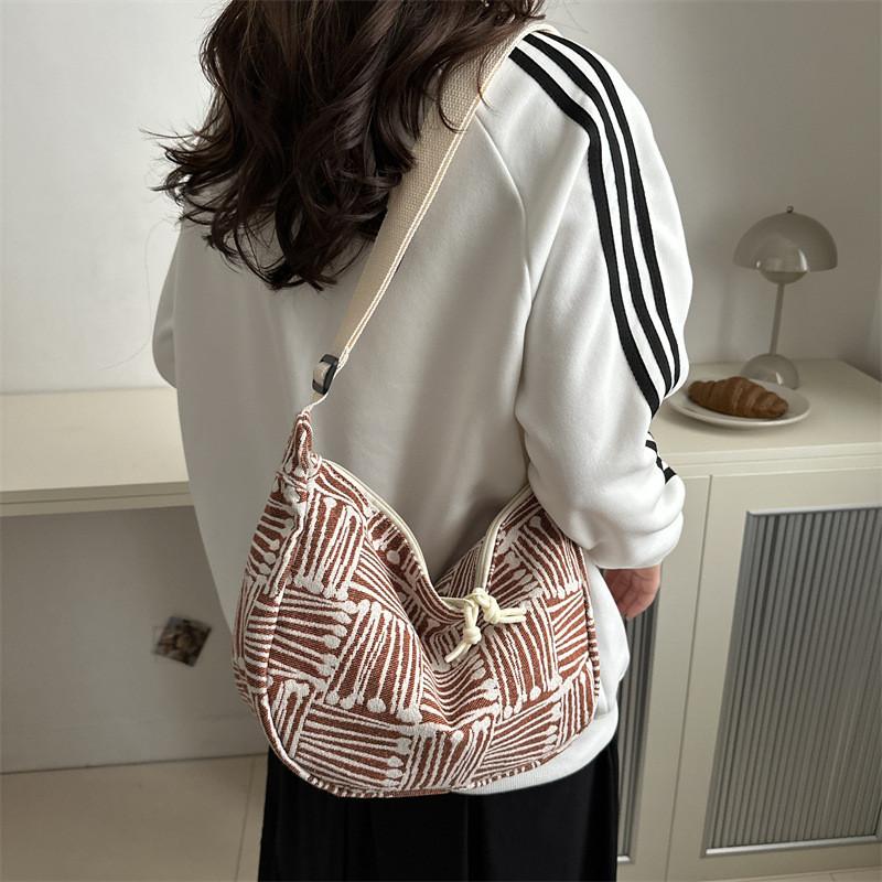 Trendy 2024 Vintage Aesthetic Single Shoulder Dumpling Bag For Everyday Use
