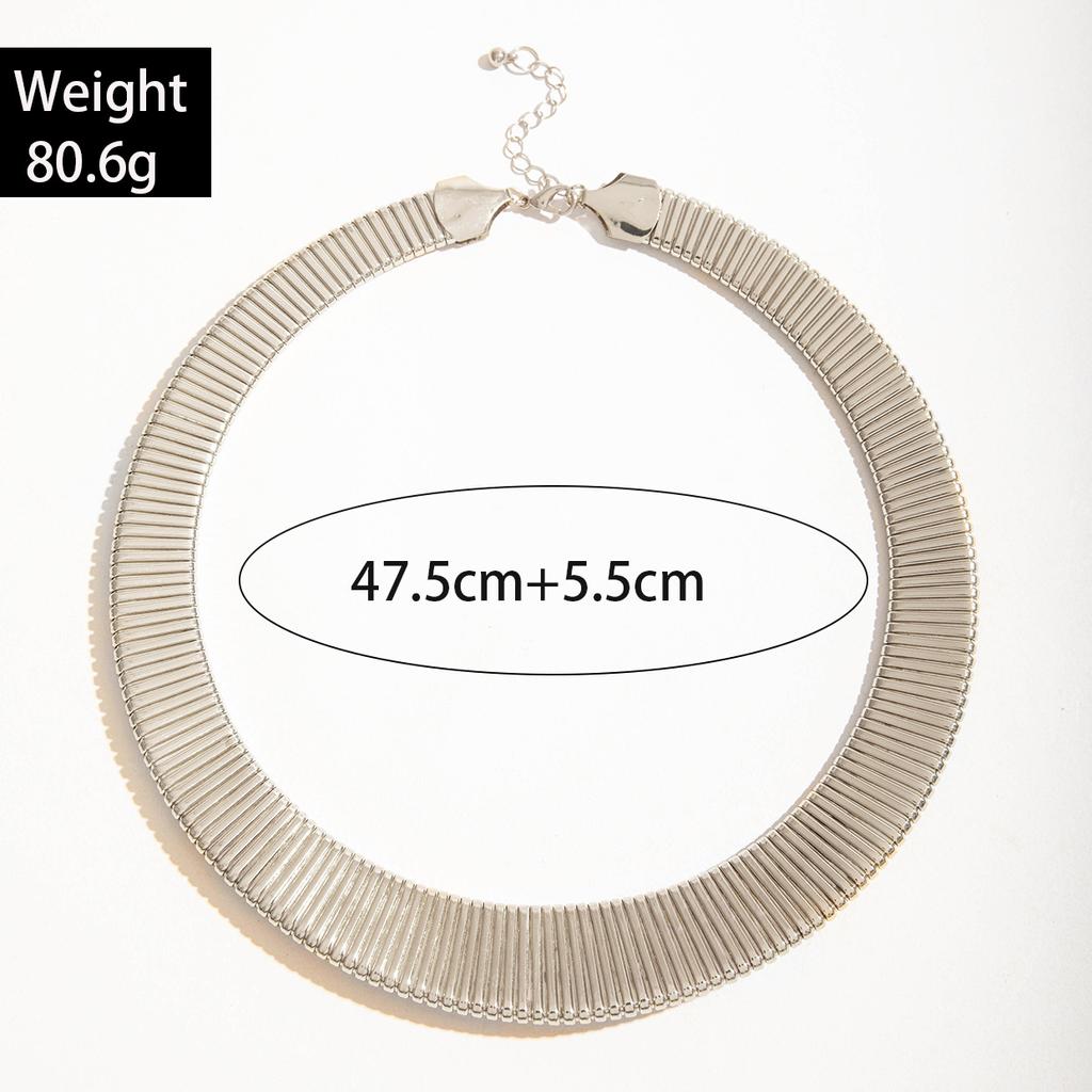 Mode Temperament Metall Breite Version Schlichter Ring Halskette Süßer Cooler Stil Design Geometrische Kragenhalskette