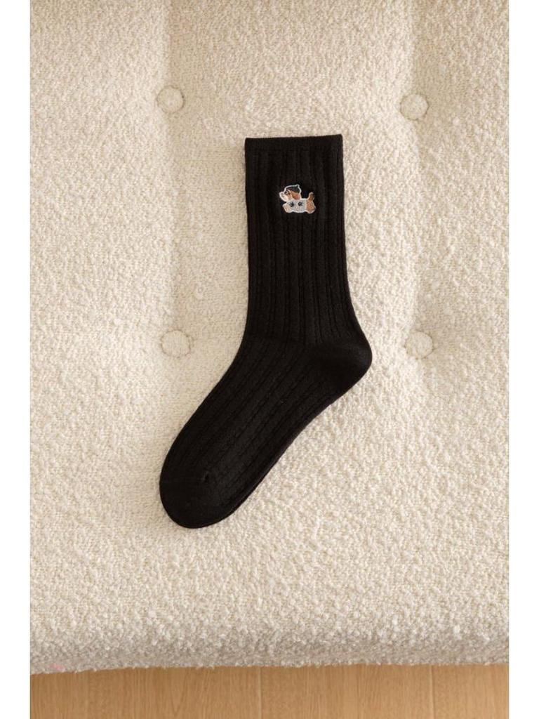 Women's Japanese Style Black & White Embroidered Ribbed Wool Mid-Calf Socks - Thick, Warm, Loose Fit for Autumn & Winter