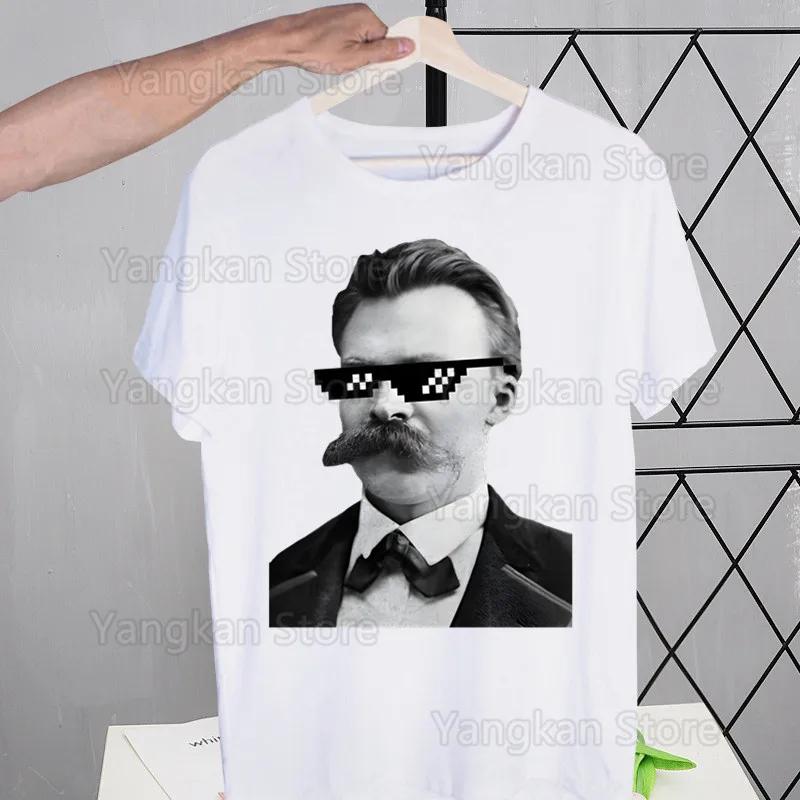 Gott ist tot Friedrich Nietzsche Nihilist T-Shirts Tees Shirt Tops Design Kurzärmlig Harajuku Mann Ästhetisch Anime T-Shirt