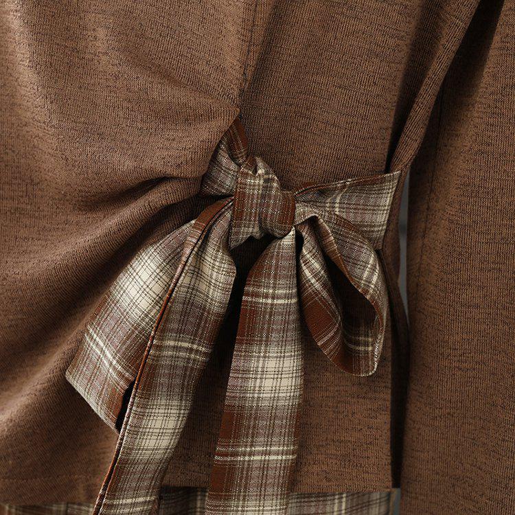 Elegant Spring Suit Set for Middle-Aged Women: Long Sleeve Top & Plaid Trousers Two-Piece.
