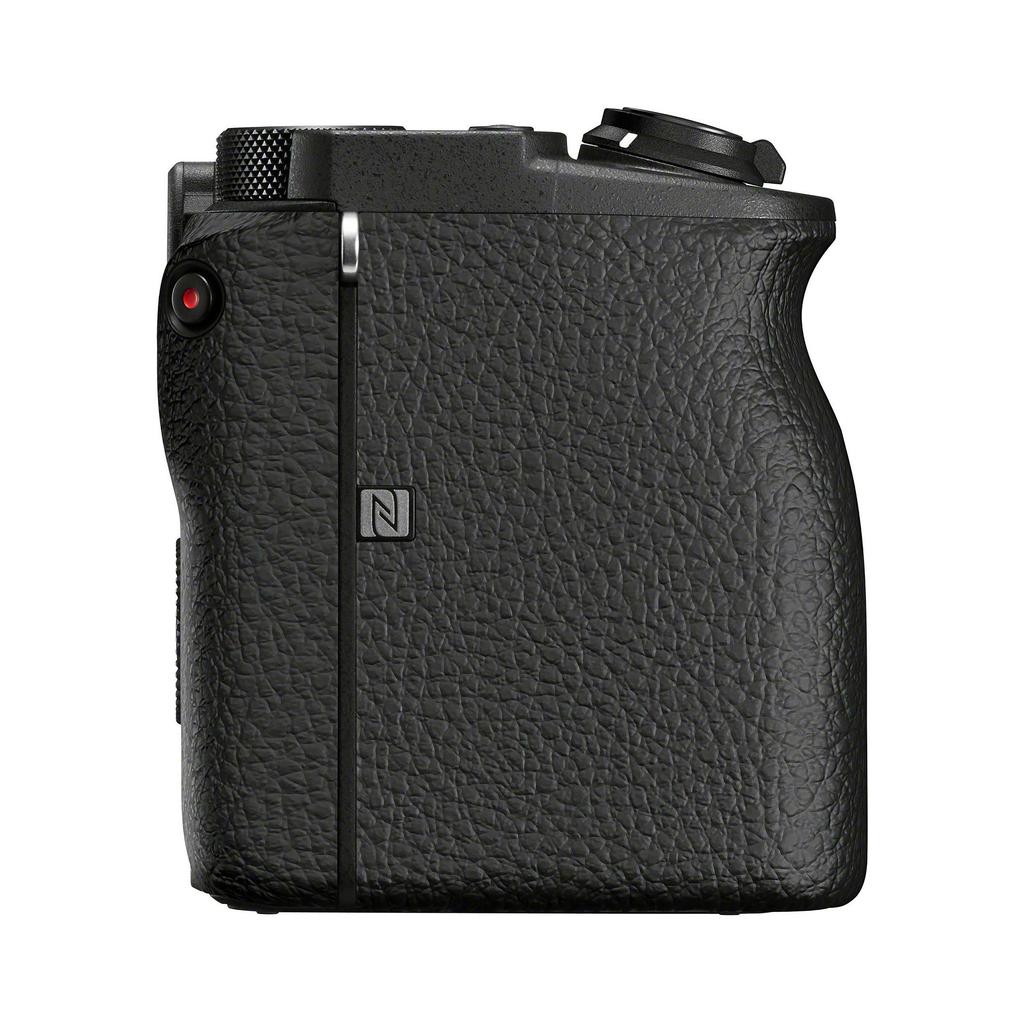 Sony A6600 + 18-135mm F3.5-5.6 OSS KIT Černý