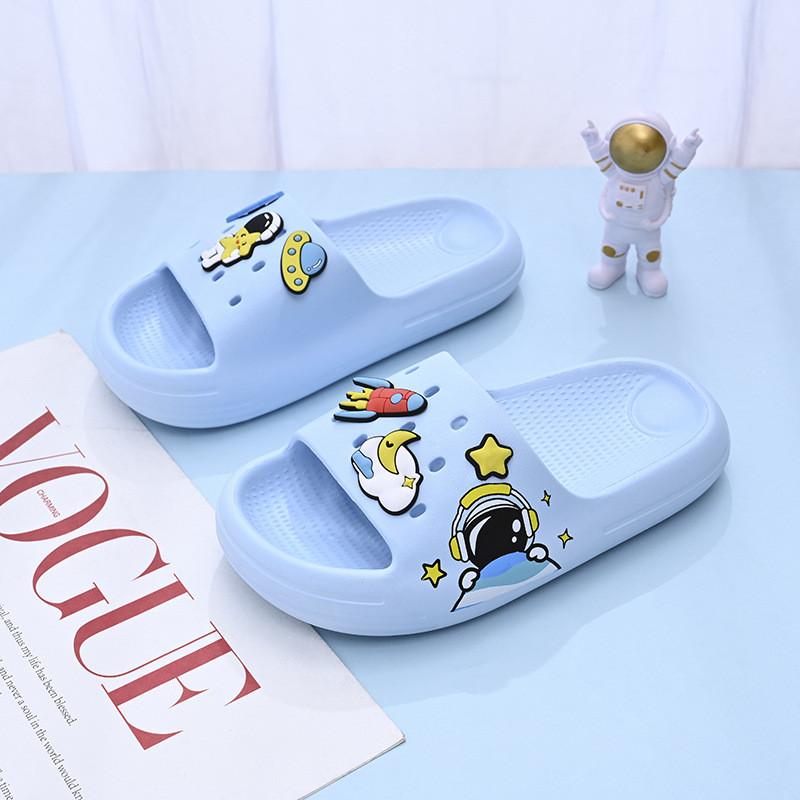 

Удобные детские тапочки из ЭВА для дома, нескользящая мягкая подошва, дизайн «Астронавт» для мальчиков и девочек 40-41 светло-синий