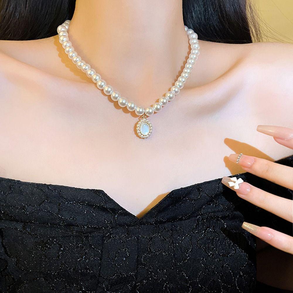 

Sweet Imitation Pearl Necklace Fashion Clavicle Chain Valentines Day Gift Jewelry 1 Pcs