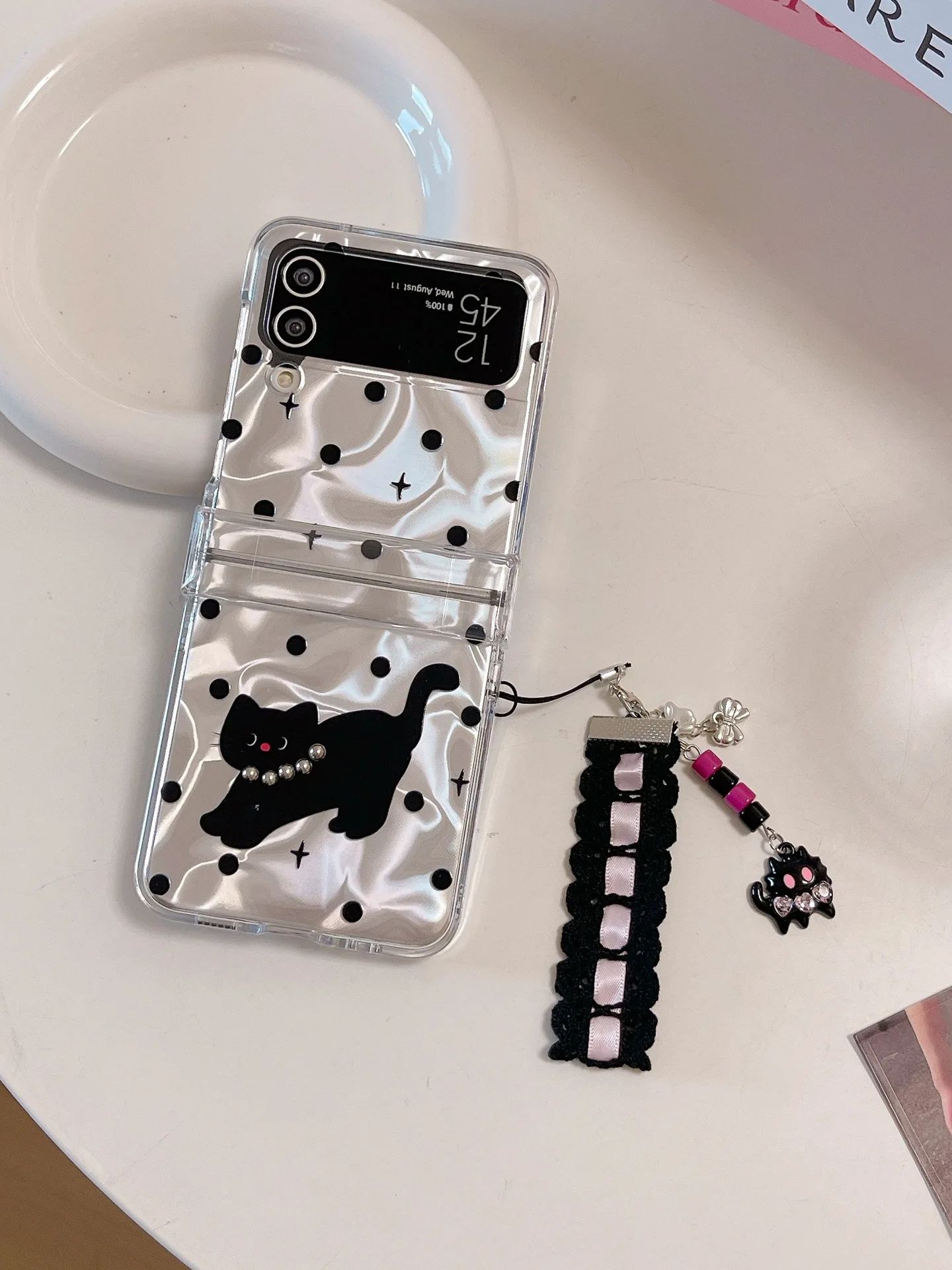 

Чехол для телефона Art Water Ripple Dots Little Black Cat с цепочкой для Samsung Galaxy Z Flip3 4 5 6Folding Creative Niche Women Acrylic&for Galaxy Z Flip4(6.7 )