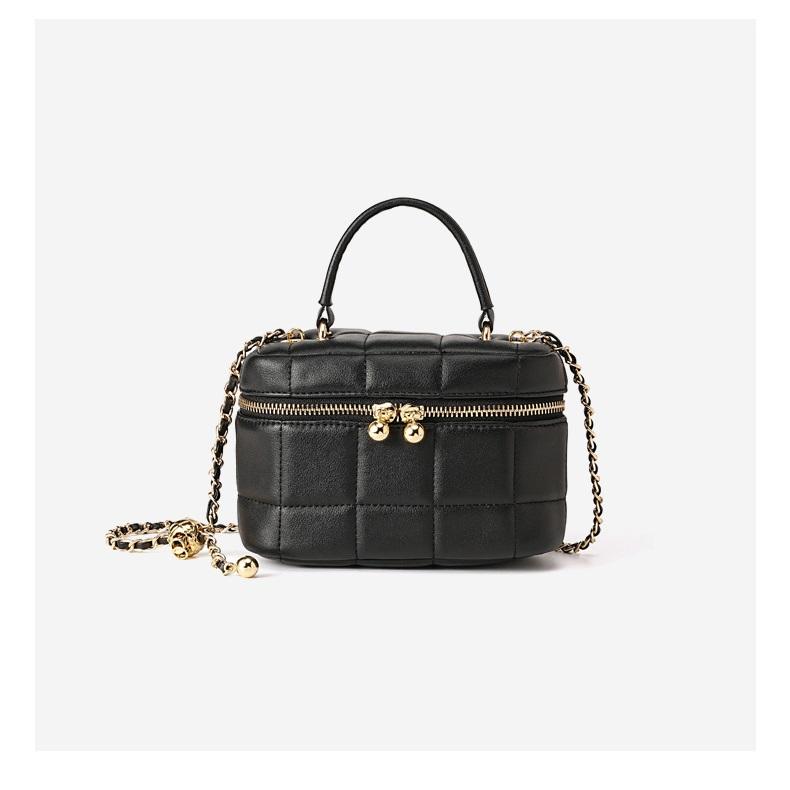 

“Moonlight Waltz” Box Bag - Women‘s Structured Crossbody Bag in Corrected-Grain Leather with Chain Strap 17*8*12 чёрный