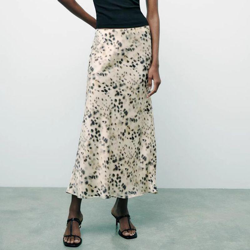 Spring New Arrival Fashion Style A- Line High Waist Mid-Length Skirt Silk Satin Texture Midi Skirt Skirt 8338537