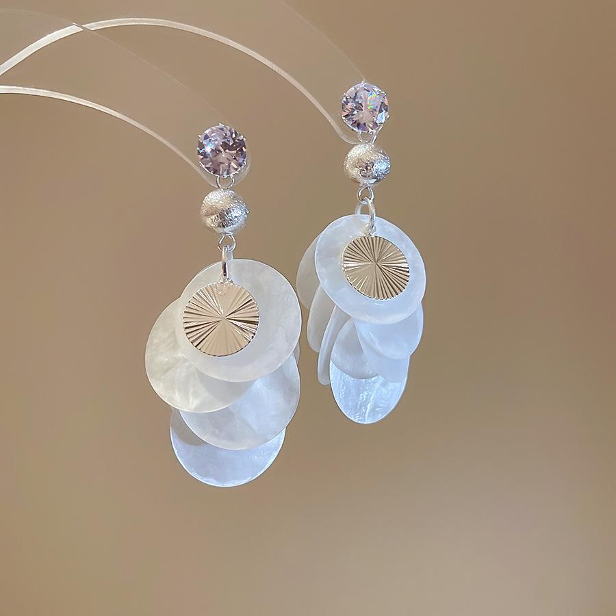 Silver Needle Cat's Eye Stone Shell Stud Earrings: Summer Seaside Style Fashionable High-End Women's Jewelry.