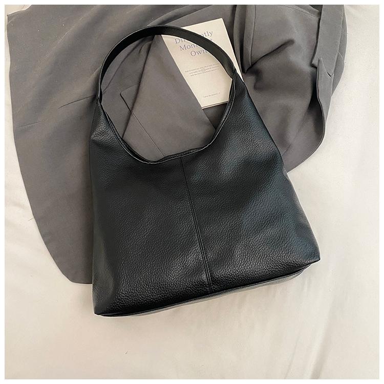 

Simple Fashion Versatile Colorful PU Large Capacity Shoulder Bags Solid Hasp Fresh Commute Style Tote Bags for Women 2025 New