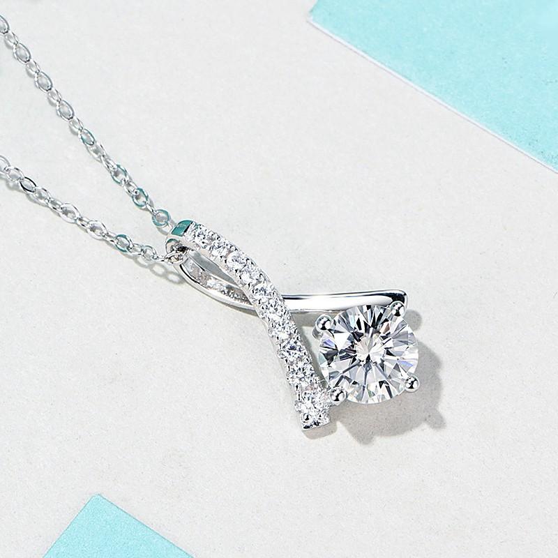 Zircon Micro-Inlaid Collarbone Chain Necklace Simple Imitation Moissanite Pendant Women'S Jewelry
