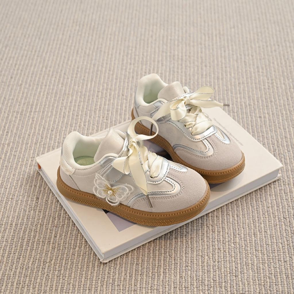 Girls' sports shoes mesh breathable casual shoes 2025 new spring and autumn children's board shoes girls soft-soled German training shoes tide