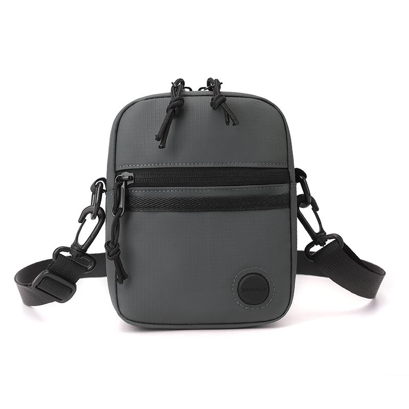 Minimalist Crossbody Bag for Men & Women – Compact Urban Shoulder Bag with Multiple Pockets & Adjustable Strap – Ideal for Daily Use & Travel