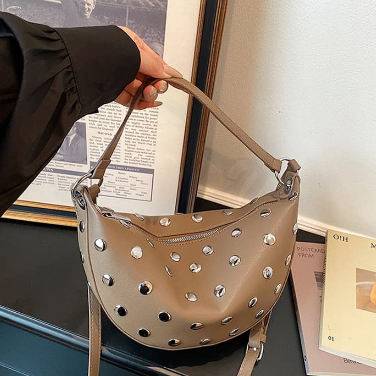 Rivet Crescent Armpit Bag Shoulder Messenger Women's Bag