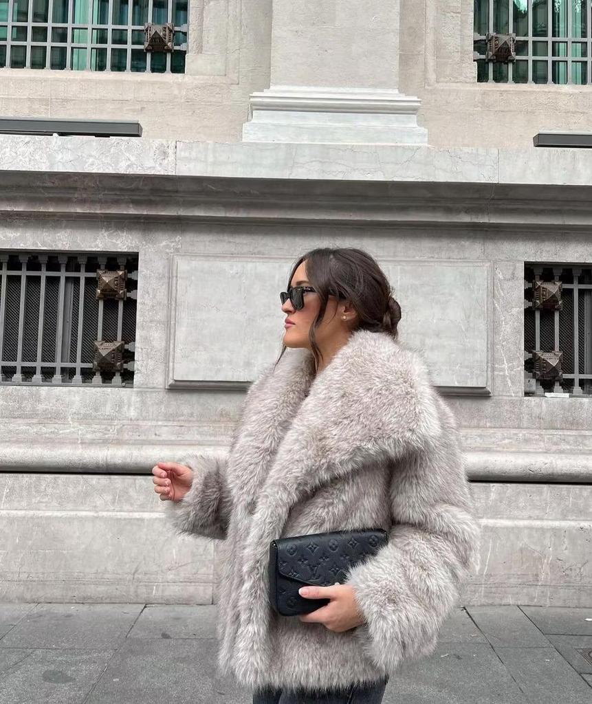 Plus Size Women's Faux Fur Lapel Jacket - 2024 Spring/Autumn European & American Style