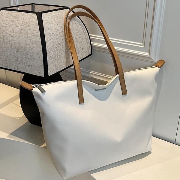 Spring New Fashion Shoulder Bag Casual Large Capacity Armpit Bag Commuting Versatile Trend Tote Bag
