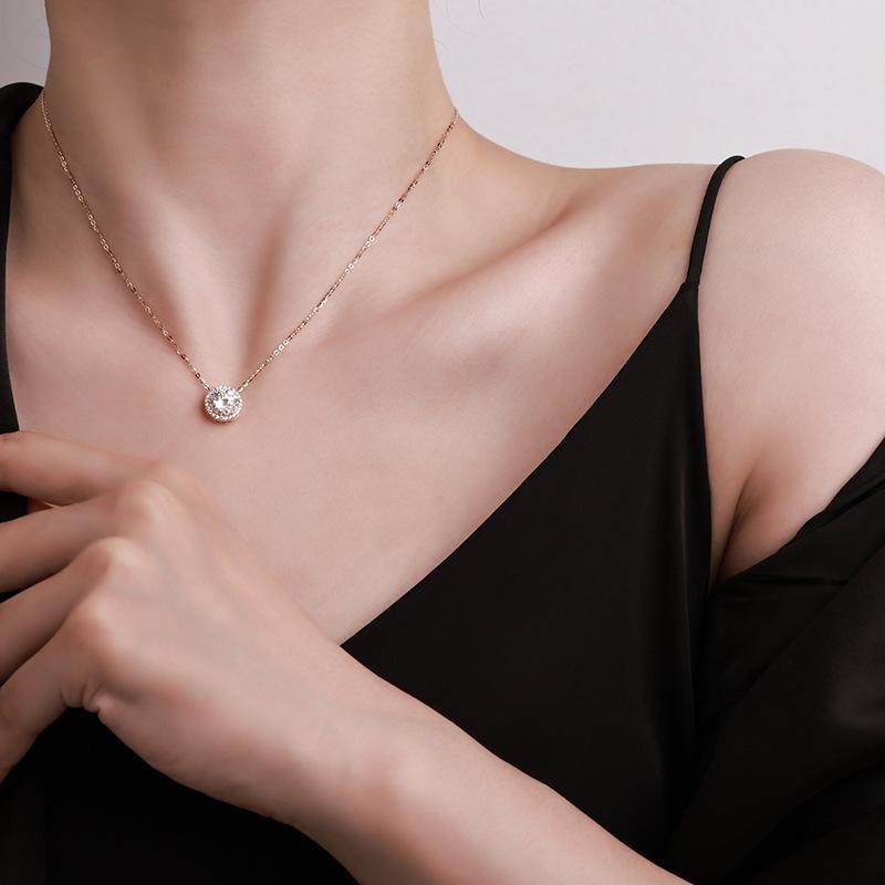 S925 Sterling Silver Moissanite Pendant: 2 Carat Diamond Clavicle Chain - Trendy Luxury Round Bag Design for Women