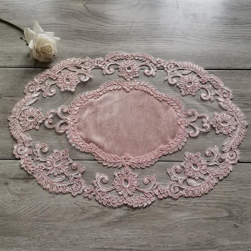 Luxusní evropské oválné vyšívané prostírání na banketovou párty restaurace podnosová podložka jídelní stůl protiskluzová podložka do kuchyně dekorace