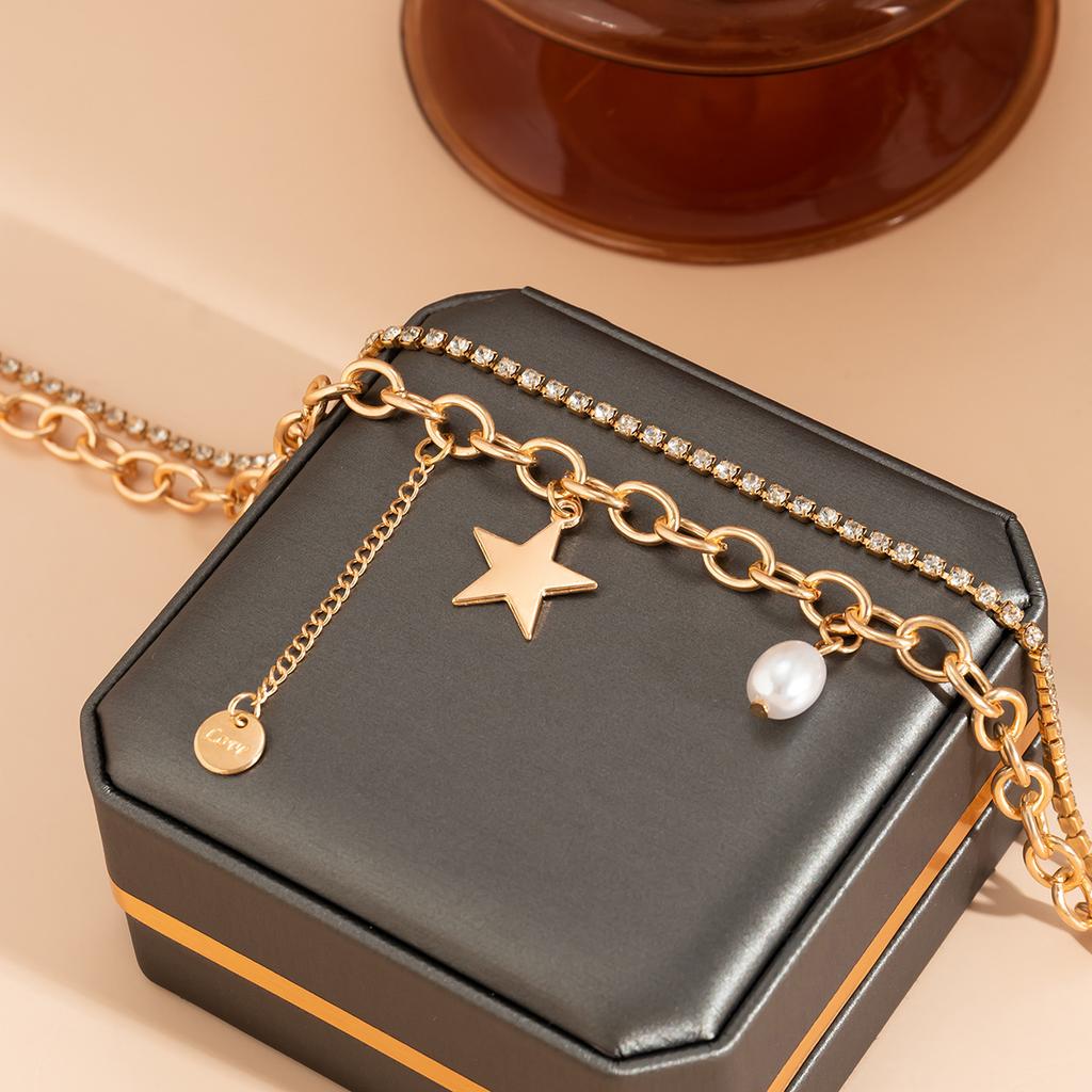 Accessories, simple full diamond heart-shaped necklace for women, sweet and cool asymmetric butterfly star-shaped fringed necklace.