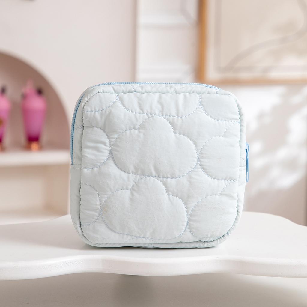 New Cloud Cosmetics Organizer Makeup Pouch Sanitary Pad Pouch Girls Portable Travel Toiletry Bag Sanitary Towels Organizer Bags