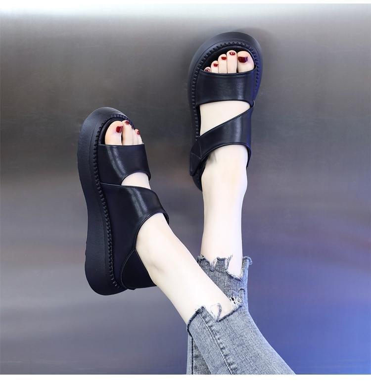Sports Sandals Women's Summer 2025 New Fashion Outer Wear Leather Surface Heightened Thick-soled Muffin Shoes Soft Sole Non-slip