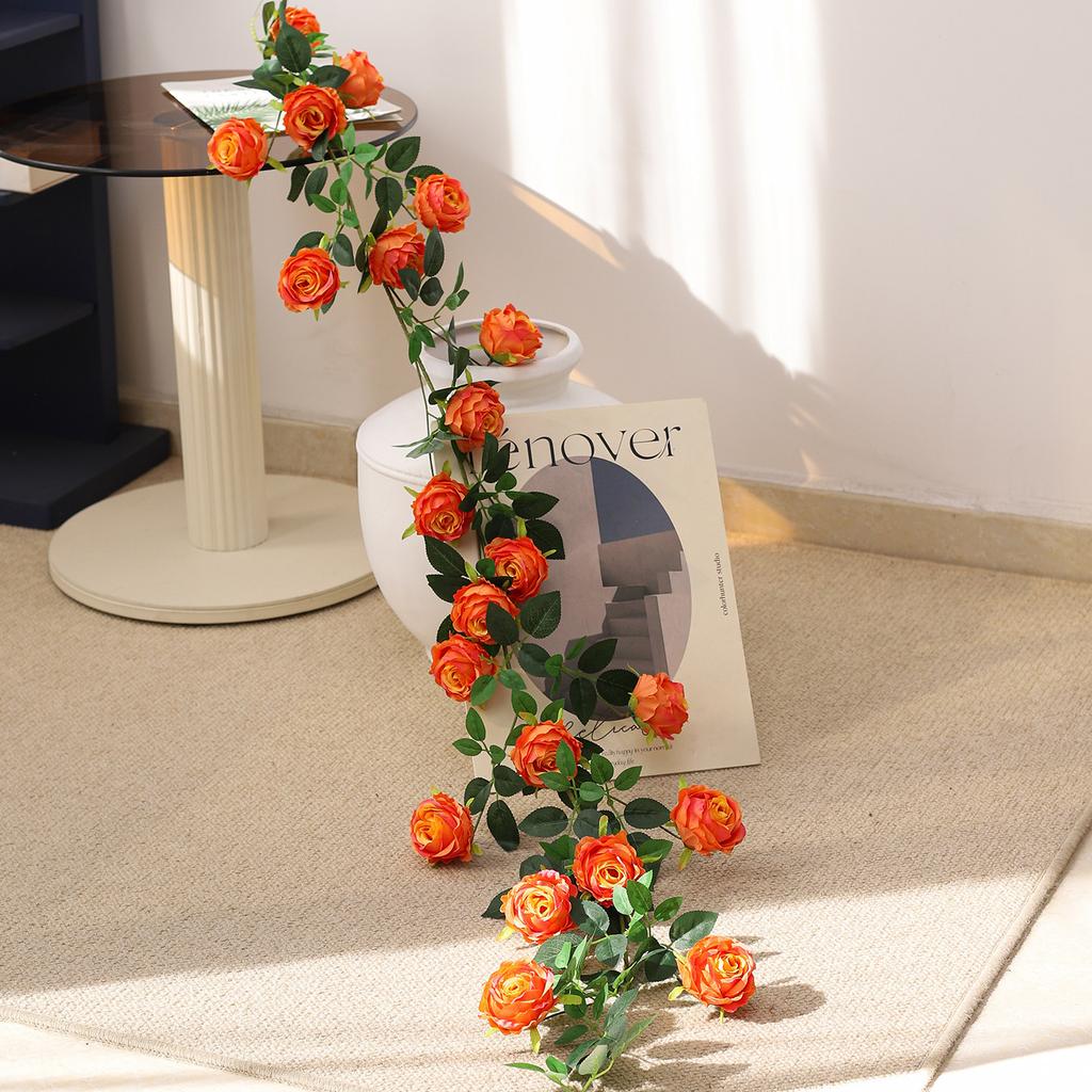 Künstliche Rosenranken Girlanden, Gefälschte Seiden Hängende Blumen Efeublätter Grünzeug Kranz für Zuhause Garten Hochzeit Wand Dekoration