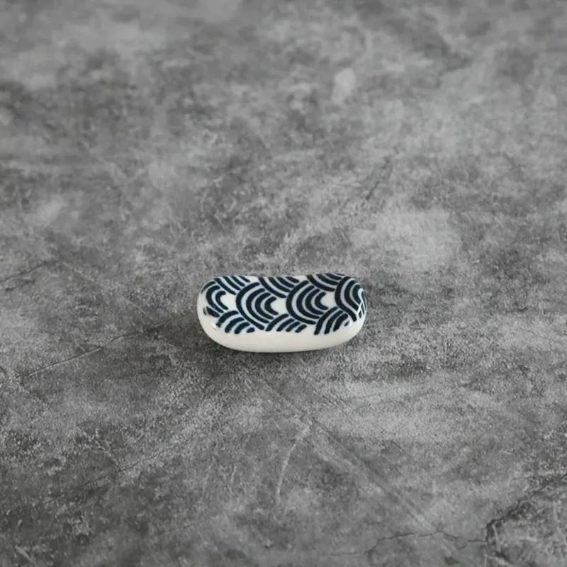 Ceramic tableware chopstick holder Hotel ceremonial table with oval chopstick holder Japanese square spoon and chopstick holder чёрный