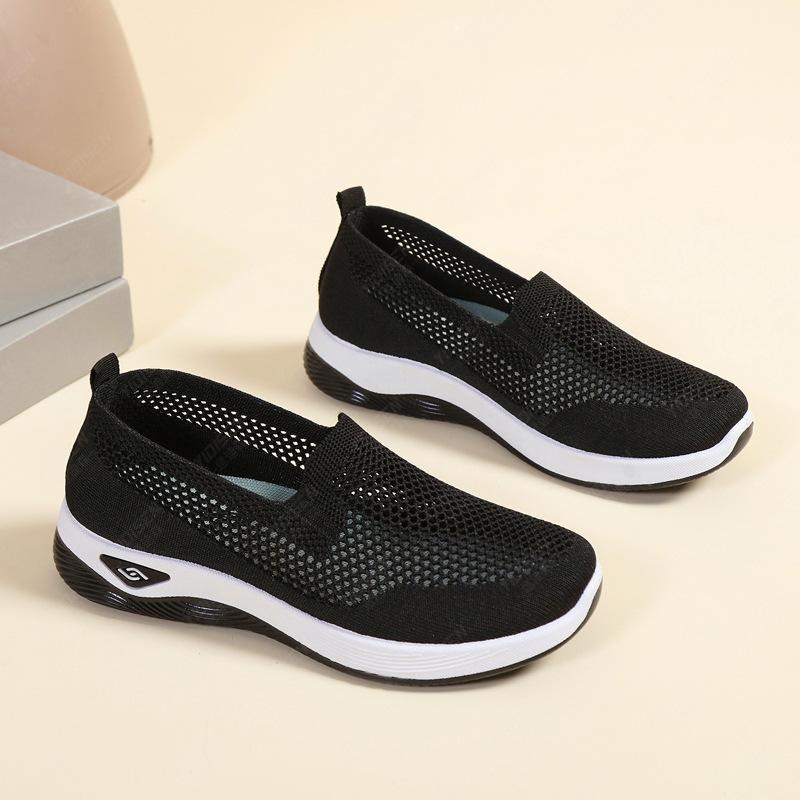 Old Beijing cloth shoes women's summer shallow mouth breathable one-pedal lazy shoes lightweight non-slip soft-soled mother casual sports shoes