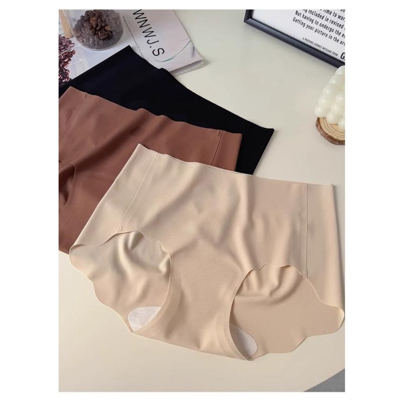 Seamless Mid Waist Plus Size Women Antibacterial Mulberry Silk Crotch Underwear