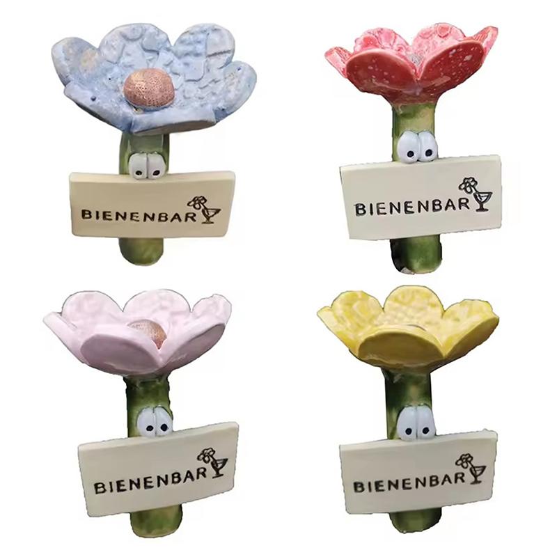 

1/4 шт. Поилка для насекомых Захватывающая поилка для диких пчел и насекомых Садовый инструмент для питья насекомых в форме имитации цветка разноцветный