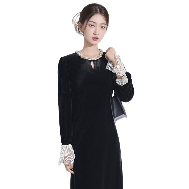 2026 Stylish Long-Sleeve Dress with Slimming Mid-Length Skirt and Chic Print for Moms