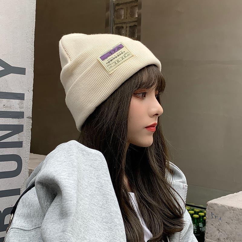 

Wool hat autumn and winter tide Internet celebrity warm knitted hat fashion solid color show face small winter One size fits all (good elasticity) бежевий