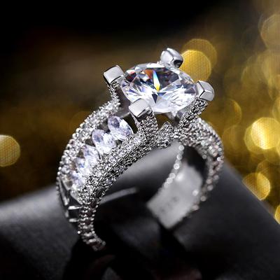 Nuovo lusso argento colore rotondo zirconia cristallo donne anelli di nozze brillante cerimonia di matrimonio anelli nuziali dichiarazione gioielli
