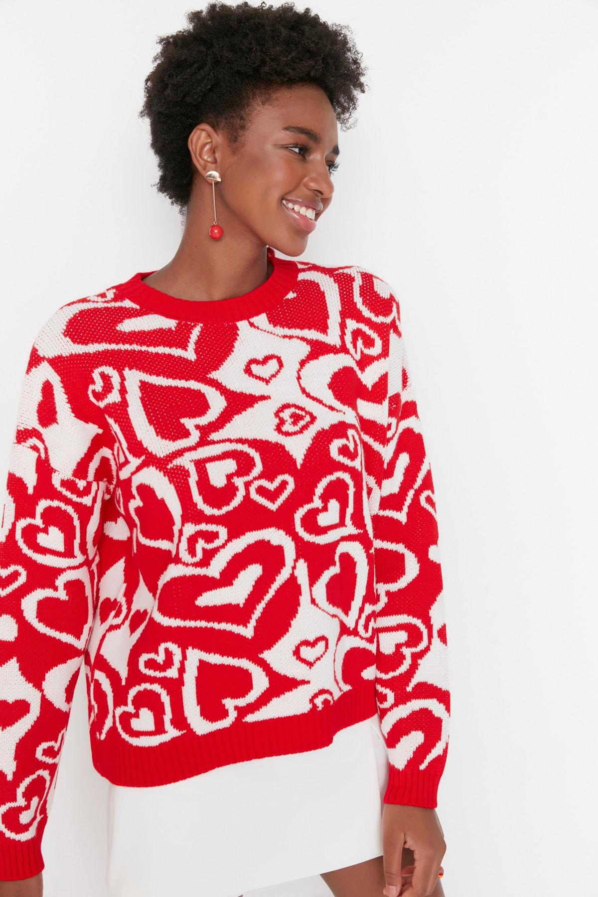 

Красный жаккардовый свободный вязаный свитер TWOAW23KZ00234