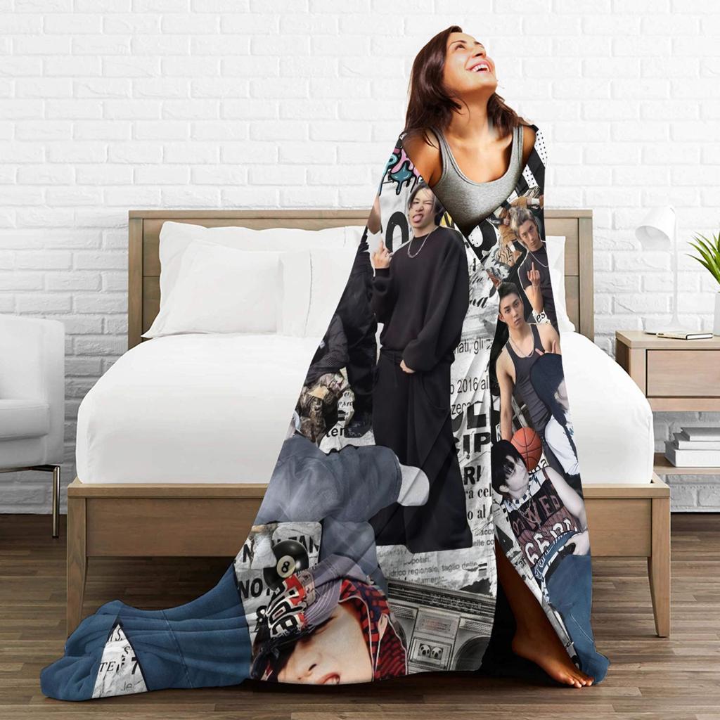 Kpop Group Lngshot Blanket Cozy Soft Throw Blankets for Bed 50x60 Inch Multi-size Bedspreads