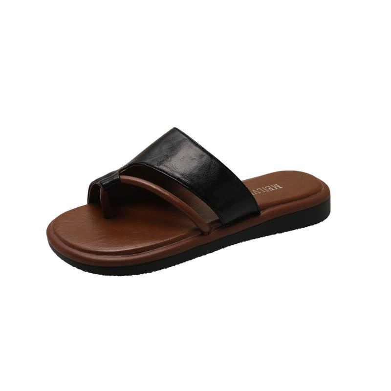 Niche Design Sense Sleeve Toe Casual Versatile Slippers Women's Outer Wear Summer New Soft Bottom Comfortable Beach Pinch Sandals