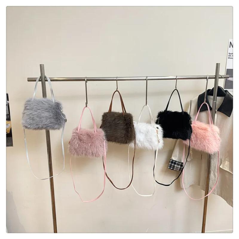 Winter Simple Soft Plush Shoulder Bags for Women Solid Color Ladies Faux Fur Crossbody Bag Versatile Femlae Bucket Handbags
