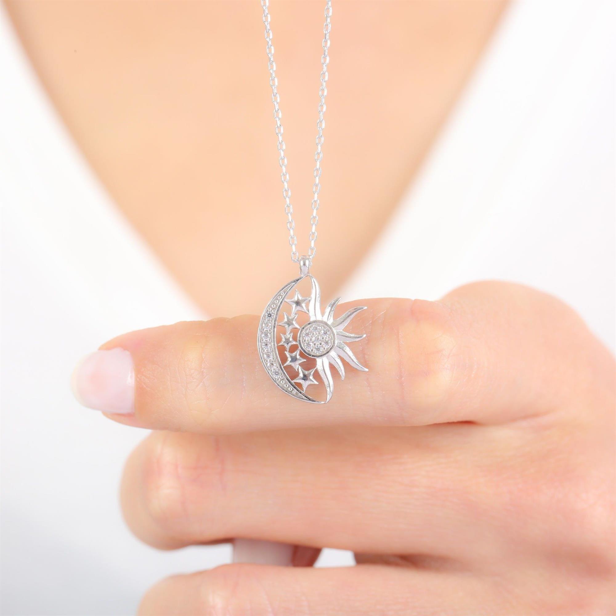 

Серебряное ожерелье модели Михрима
