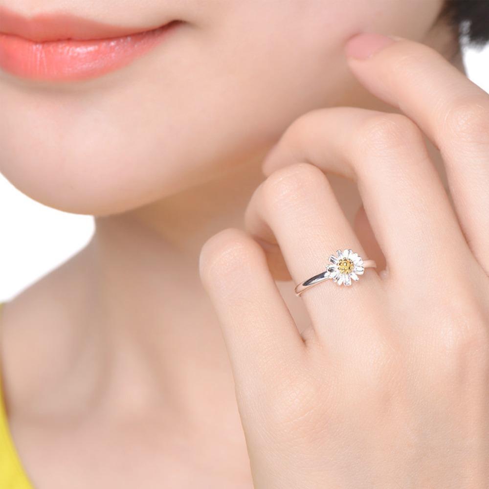 Open Ring Silver Plated White Copper Dainty Daisy Flower Cute Sweet Adjustable Tail Ring for Women Fashion Jewelry