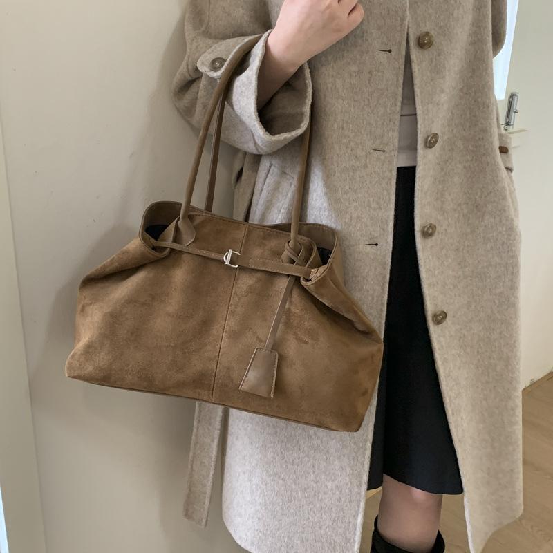 Simple retro suede bag women's 2025 new large-capacity commuting single shoulder underarm fashion portable tote bag