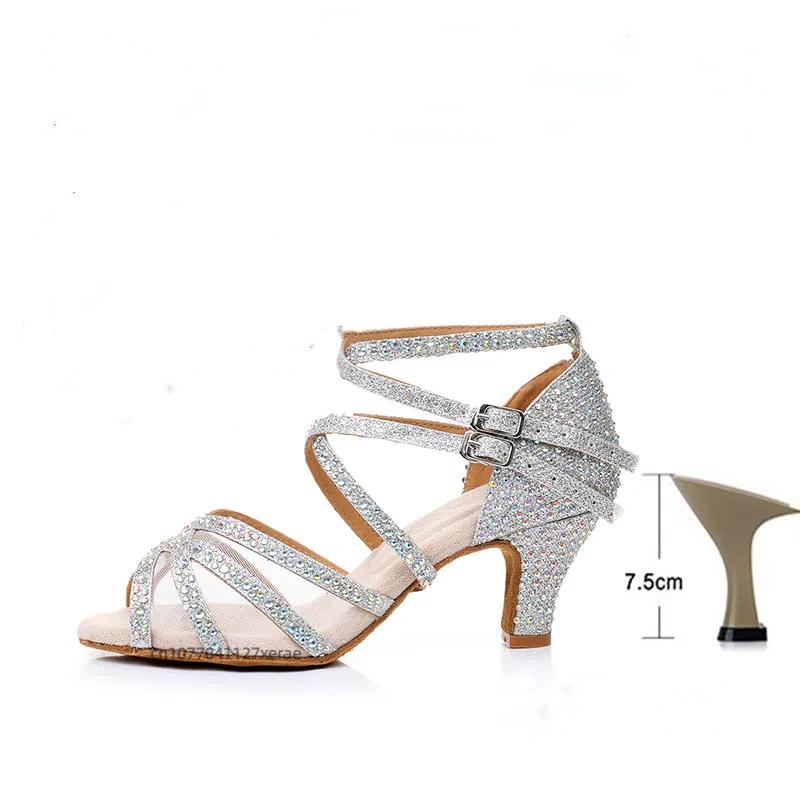 Neue Diamantbesetzte Latein-Tanzschuhe für erwachsene Frauen, Professionelle Tanzschuhe mit weicher Sohle, Mittlere Absätze für Damen
