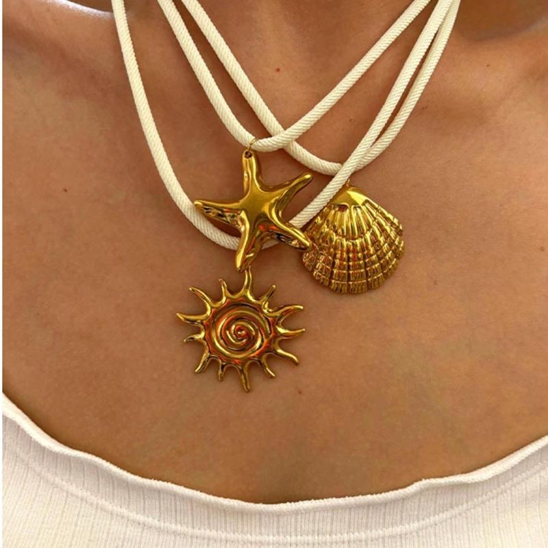 Ocean Starfish Pendant Necklace Elegant Adjustable Clavicle Chain Accessory Comfortable Stylish Holiday Jewelry Gift