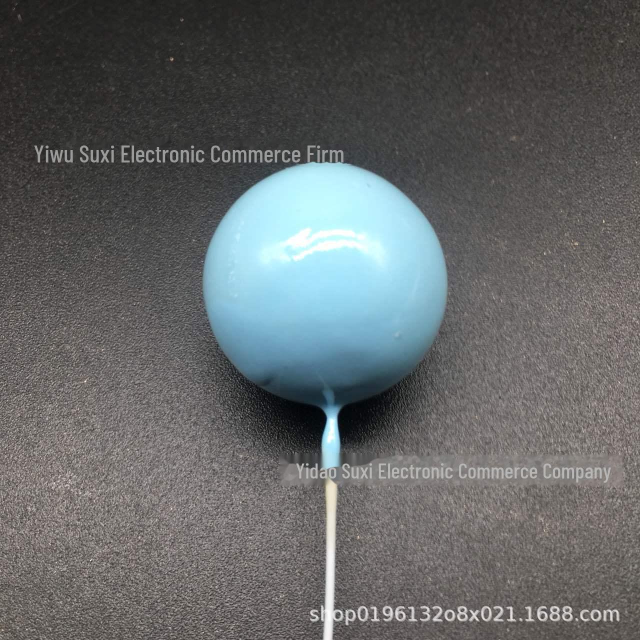 

Украшения для торта в виде круглых шаров золотого, серебряного и разноцветного цвета - доступны украшения в холодном стиле для вечеринки по случаю дня рождения