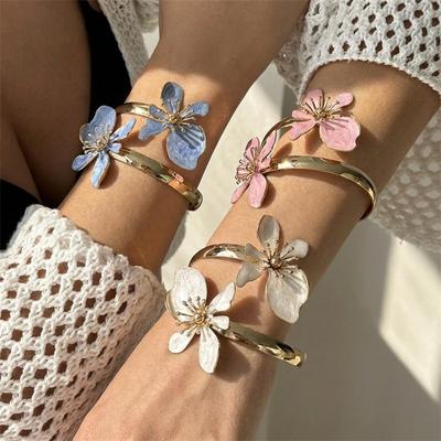 Französisches Retro Perlmutt Emaille Blumenarmband
