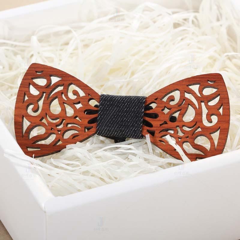 Minimalist Wooden Bow Tie For Men With Geometric Pattern And Sustainable Craftsmanship For Wedding Gifting