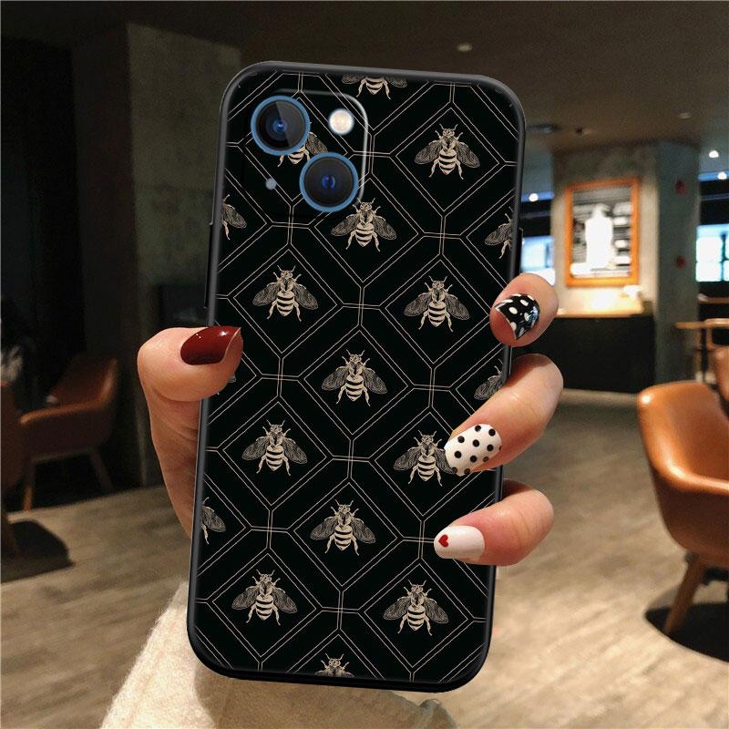 

IK7 Art Bees Cartoon Case for Motorola Edge 60 60s 70 G86 G56 G54 E14 G04S G45 G54 G64 S30 S50 X30 X40 X50 Ultra Pro Power Motorola Edge 60 Pro