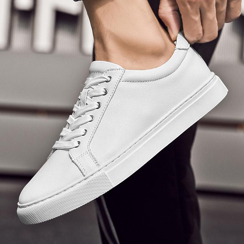 Mens Genuine Leather Pure White Lace Up Outdoor Sports Shoes High Quality Soft Sole Comfortable Hiking Youth Skateboarding Shoes