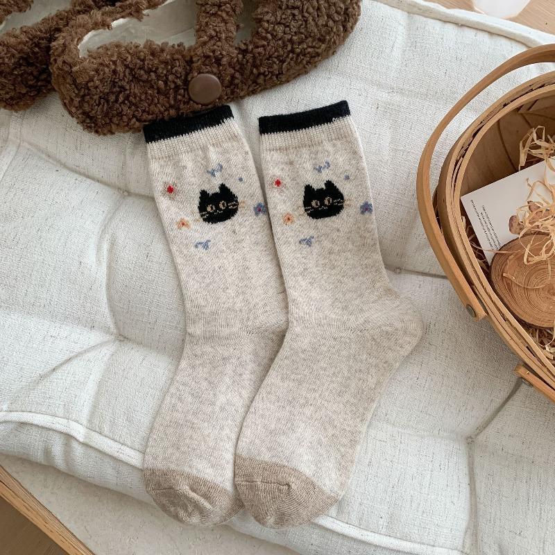 Cute Cartoon Cat Thickened Wool Socks for Autumn and Winter, Women's Warm Mid-calf Socks, Color-blocking Pile Socks