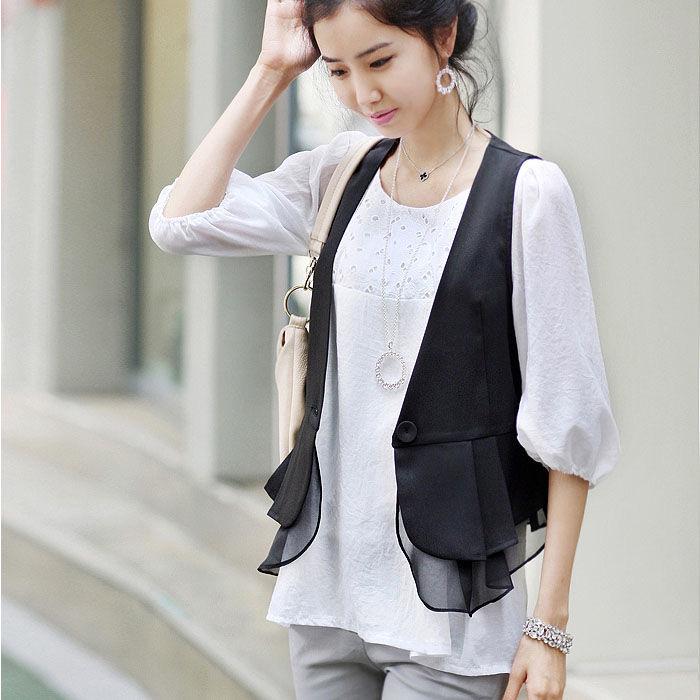 2025 Women's Sleeveless Slim Fit Korean Style Vest – Lightweight, Versatile Tank Top for All Seasons