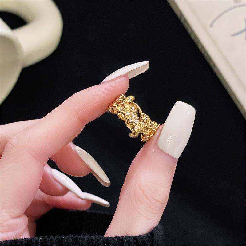 Gold Medieval Lace Slightly Inlaid Ancient Hollow Opening Ring Retro Niche Unique Light Luxury Temperament Female Index Finger Ring